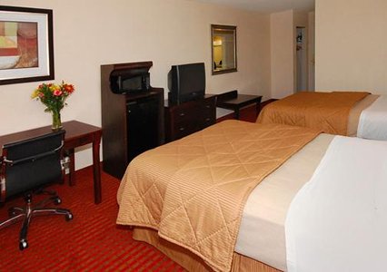 Comfort Inn Executive Center 02.[1]